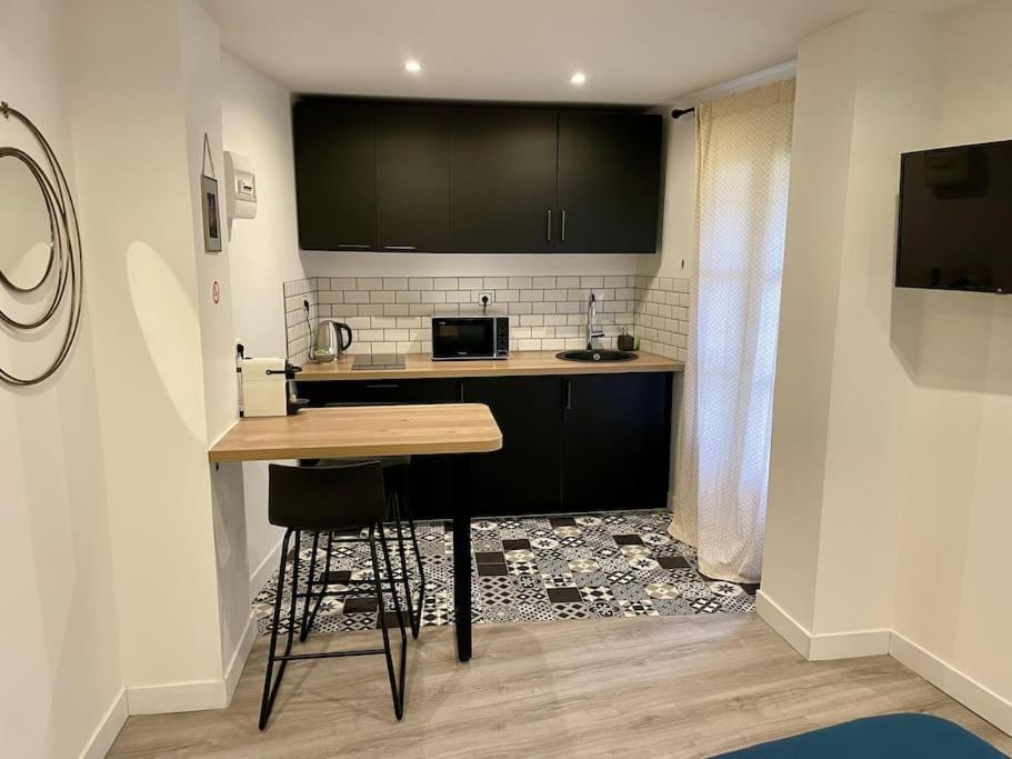 Le Moulin 3 - Appartement Tout Confort Centre Ville - Beziers - Wifi - Tv Connecte Luaran gambar
